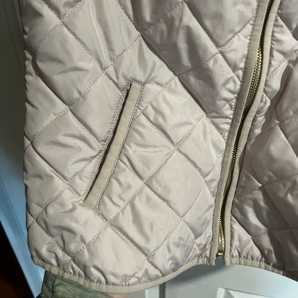 Old navy light quilted vest - Picture 3 of 7